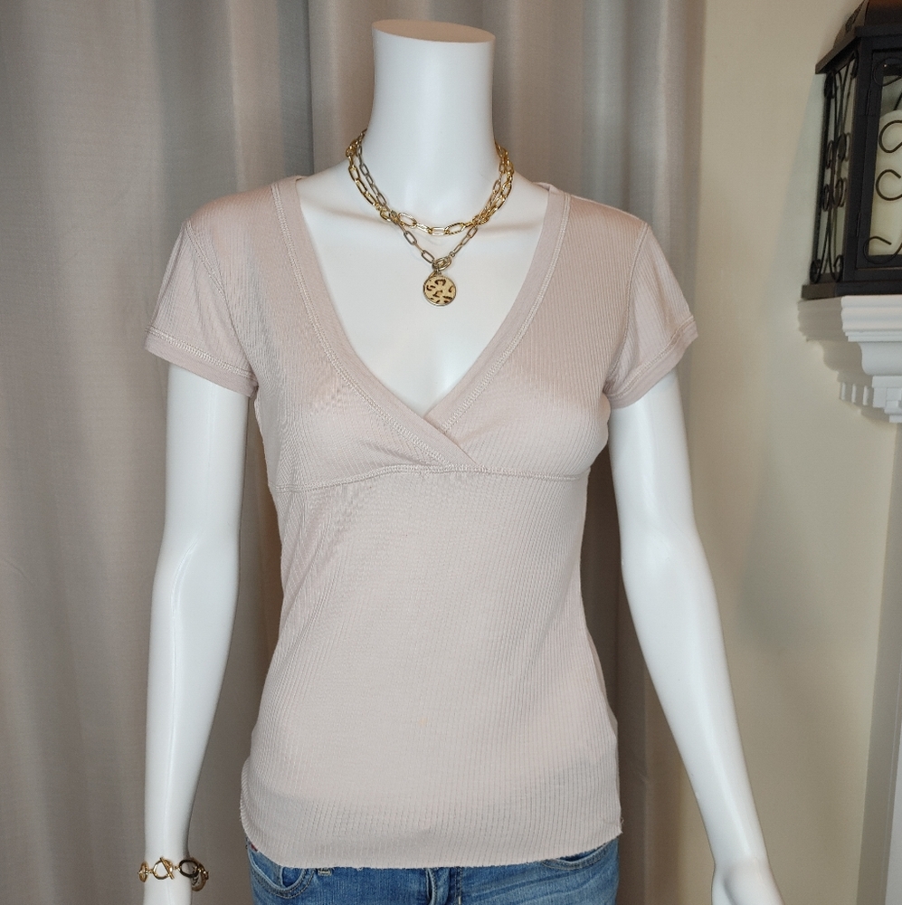 GENERRA RIBBED CROSS-OVER V-NECK JERSEY KNIT TOP, LIGHT BLUSH L